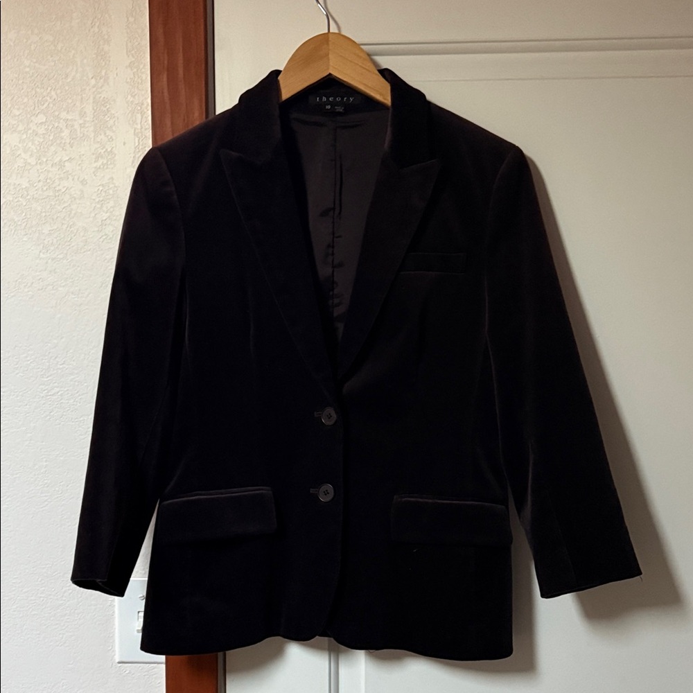 Theory Elegant Chocolate Velvet Blazer